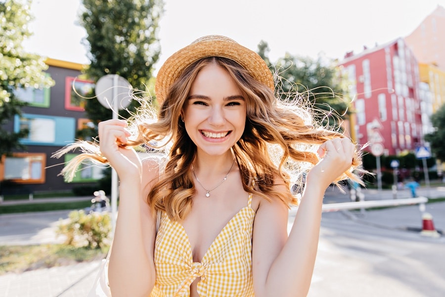 Interesting psychological facts about girls that are so true about love, feeling, behaviors, and humor. Get to know girls more with these fun girl’s facts.